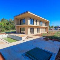 Poreč okolica-Moderna vila u završnoj fazi izgradnje - 2