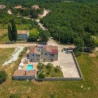 Istra, Tar, poslovno stambena zgrada na odličnoj lokaciji - 2