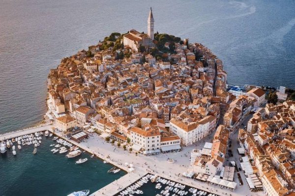 Istra, Rovinj, poslovni prostor sa garsonjerom