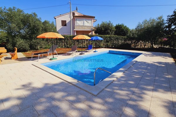 Apartmanska kuća 5km od Poreča, Istra