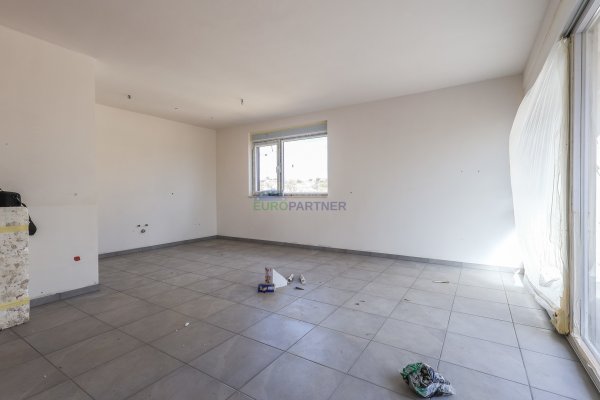 Moderan stan sa 3 spavaće sobe, Poreč, 4km od mora
