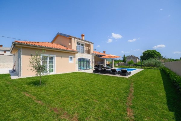 Istra, Kanfanar, prekrasna vila u okolici Kanfanara sa pogledom