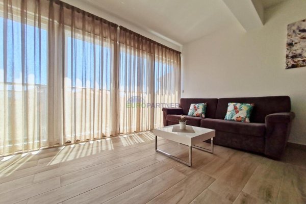 Stan 2-sobni+DB, 89 m2 s pogledom na more, Podstrana