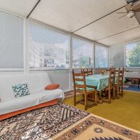 Novigrada, Samostojeća kuća sa tri stana - 2