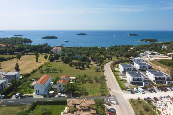 Istra, Funtana, građevisnko zemljište 100 m od mora