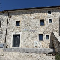 Istra, kamena kuća u okolici Vrsara - 2