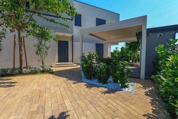Elegantes modernes Doppelhaus mit Pool in Funtana