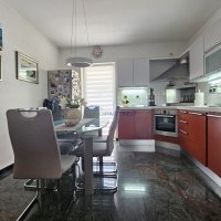 4-sobni stan 120 m2 na Žnjanu s prekrasnim pogledom na more - 2