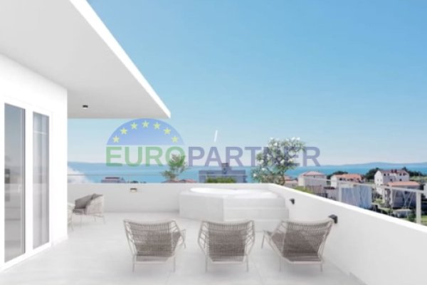 Predivan penthouse s pogledom na more