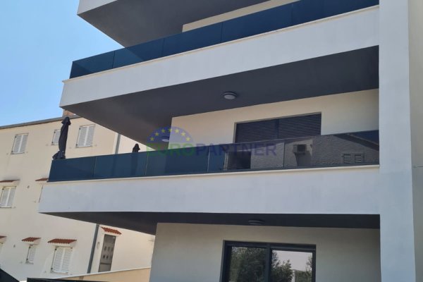 4-sobni stan 85 m2 novogradnja na odličnoj poziciji, Solin