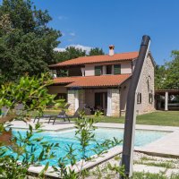 Istra ,Poreč okolica. Samostojeća  kuća s velikim vrtom - 2