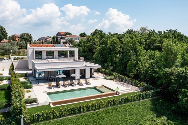 Ekskluzivna moderna vila sa 6 spavaćih soba i  pogledom na more