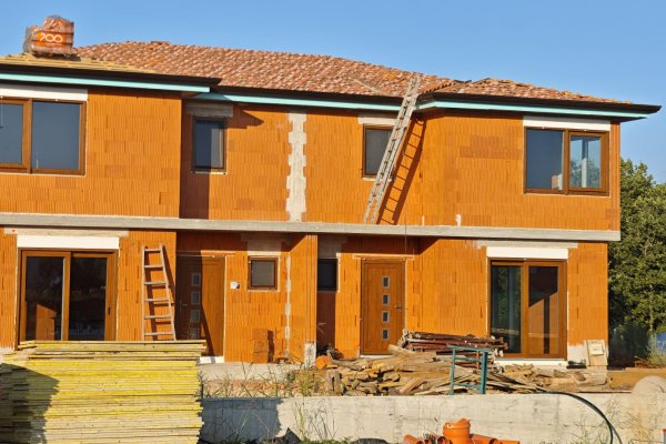 Kaštelir Area - Modern Semi-Detached House in Mediterranean Style with Pool or Jacuzzi