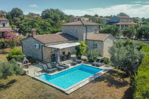 Poreč okolica  – Kamena kuća – Dašak Mediterana u istarskom stilu