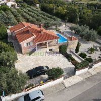 Samostojeća kuća sa dodatnim apartmanom i pogledom na more, Poreč, Istra - 3
