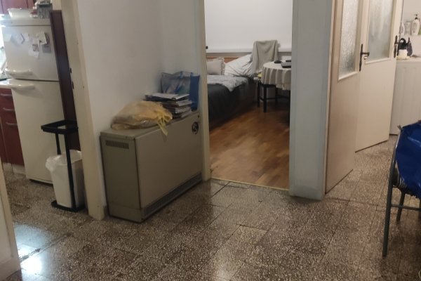 Dvosobni stan na 4. katu u blizini škole
