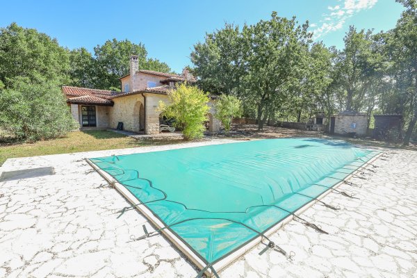 Jedinstvena kamena vila s pogledom na more i prirodu, Sveti Lovreč