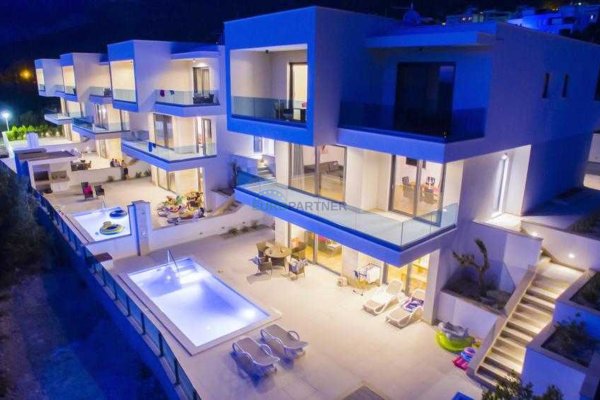 Makarska, Luksuzne vile s pogledom na more, prodaja