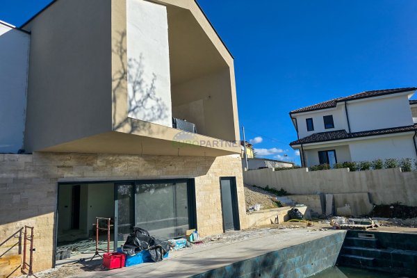 Moderna Vila u izgradnji nedaleko od Poreča