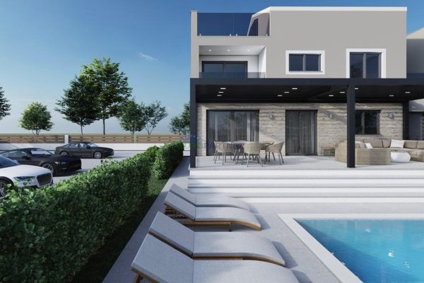 Modern new building with four bedrooms near Poreč