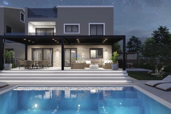 Modern new building with swimming pool near Poreč