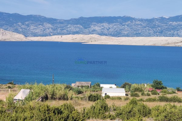 Građevinsko zemljište na Pagu, blizu Novalje, 3.000 m2 prodaja